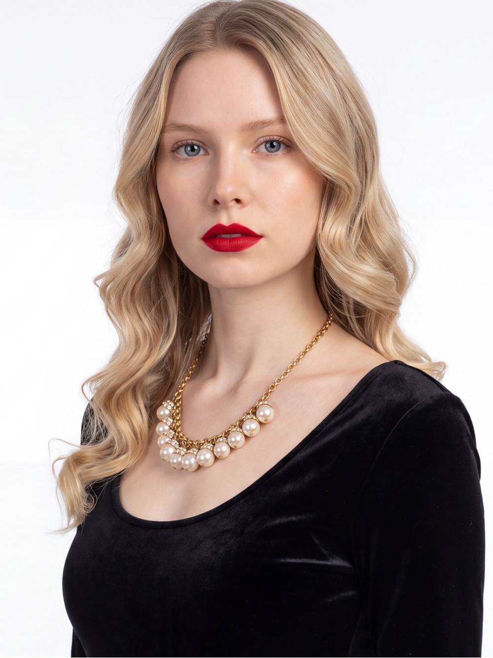 J. Crew Signature Bib Style Necklace Cluster Oversized Cream Faux Pearls in Gold
